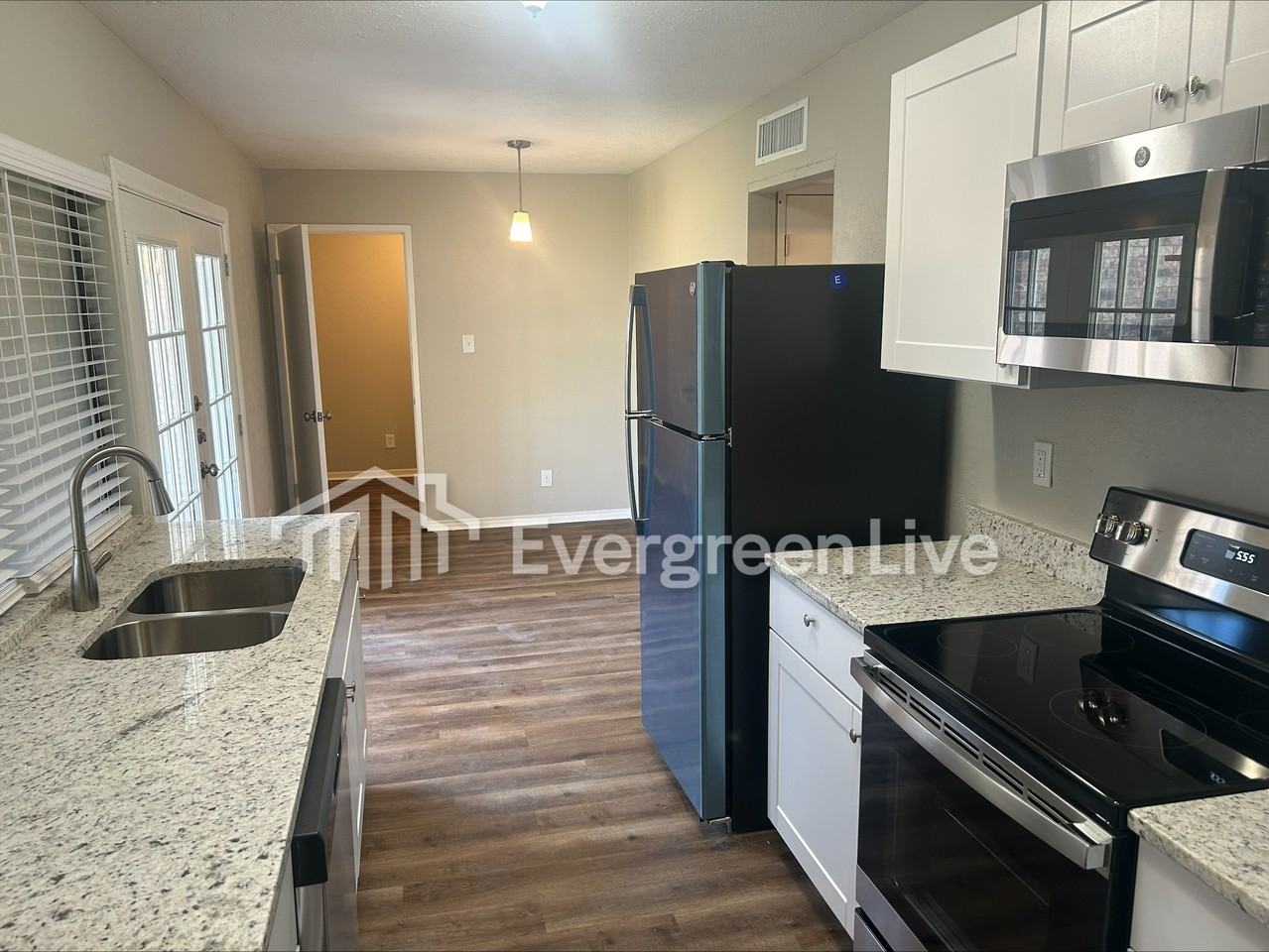 9546 Sophora Dr - Photo 3 of 19