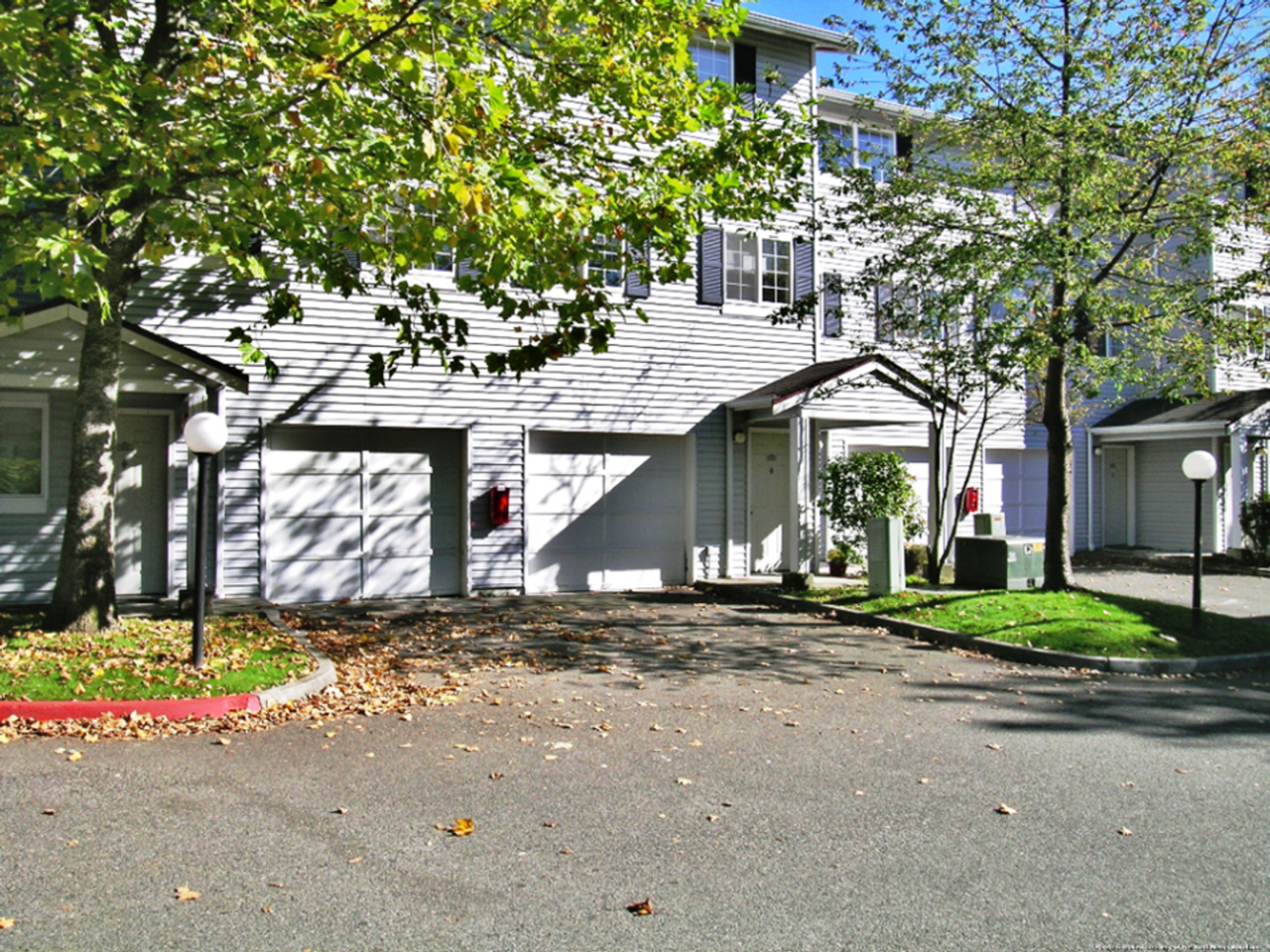 Signature Townhomes - Photo 2 of 29