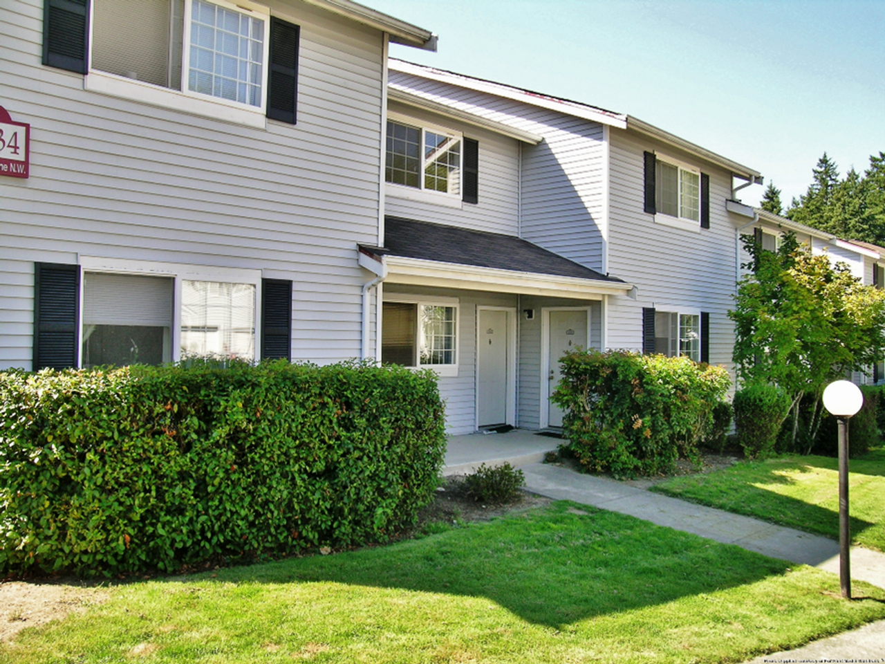 Signature Townhomes - Photo 3 of 29