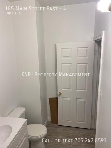 185 Main St E #4 - Photo 2 of 12