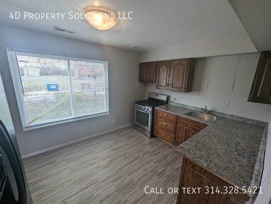 4106 W Penrose St - Photo 3 of 10