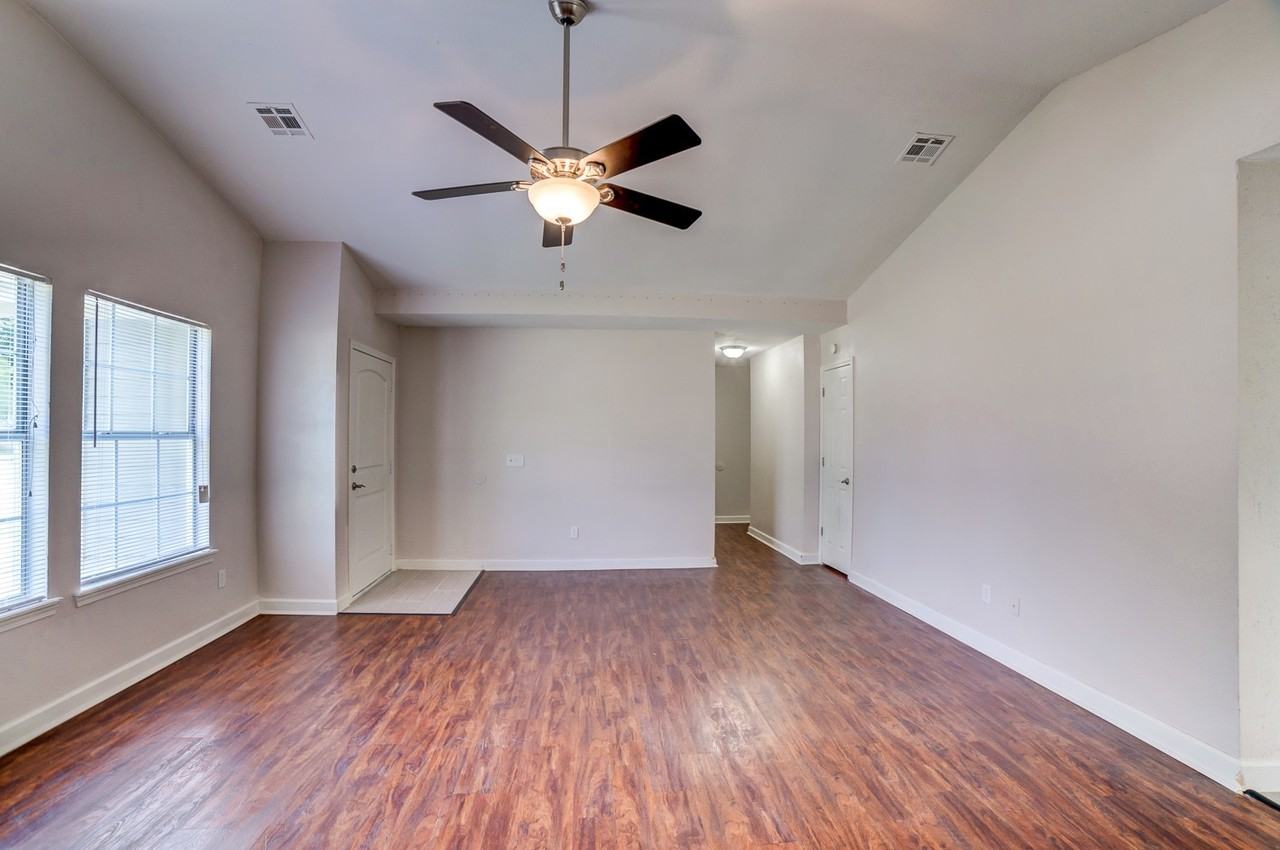 13332 S 91st East Ave - Photo 7 of 20