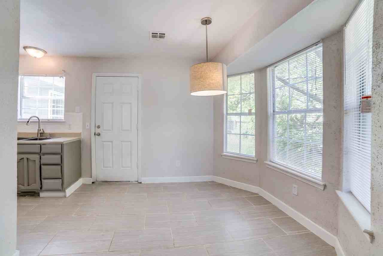 13332 S 91st East Ave - Photo 6 of 20