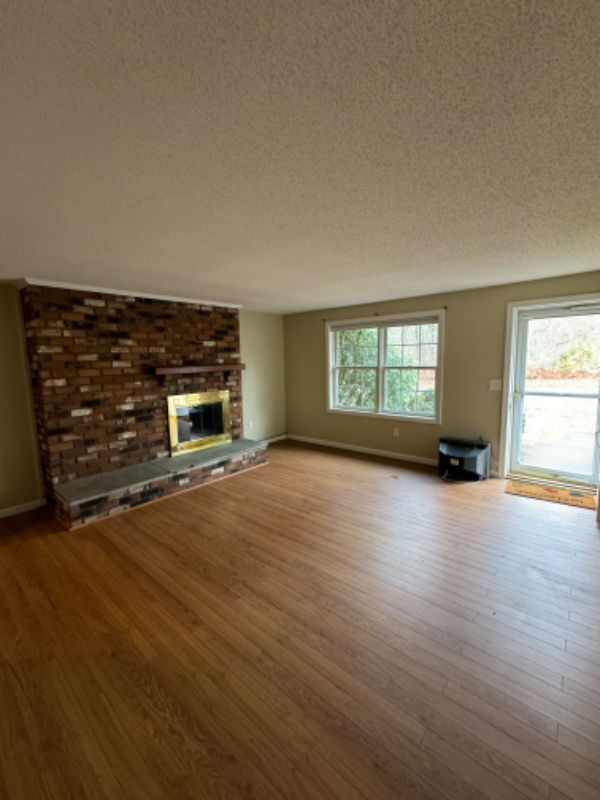 15 Joshua Ln #LEFT - Photo 2 of 10