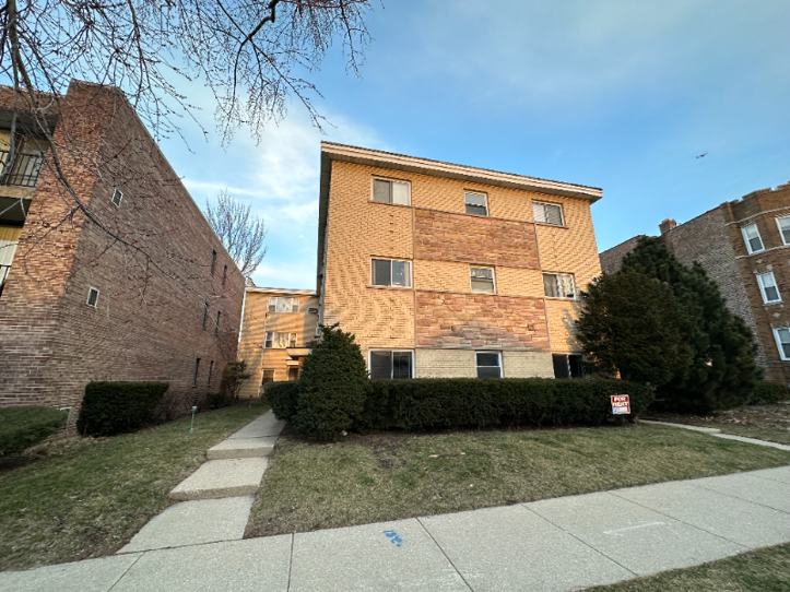 5427 N Artesian Ave #2A, Chicago, IL 60625 2 Bedroom Apartment for  $1,550/month - Zumper