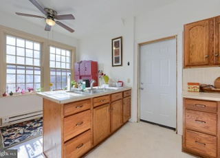 302 N Lime St #3 - Photo 2 of 11