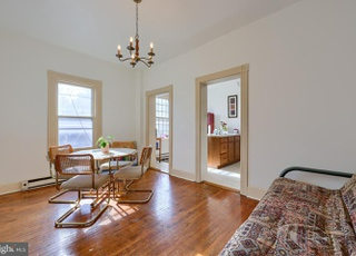 302 N Lime St #3 - Photo 3 of 11
