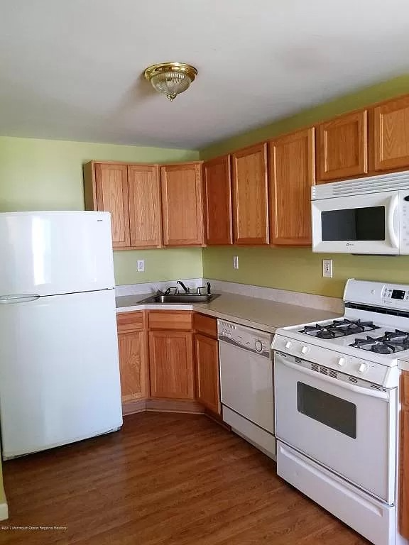 30 Fort Ave - Photo 3 of 13