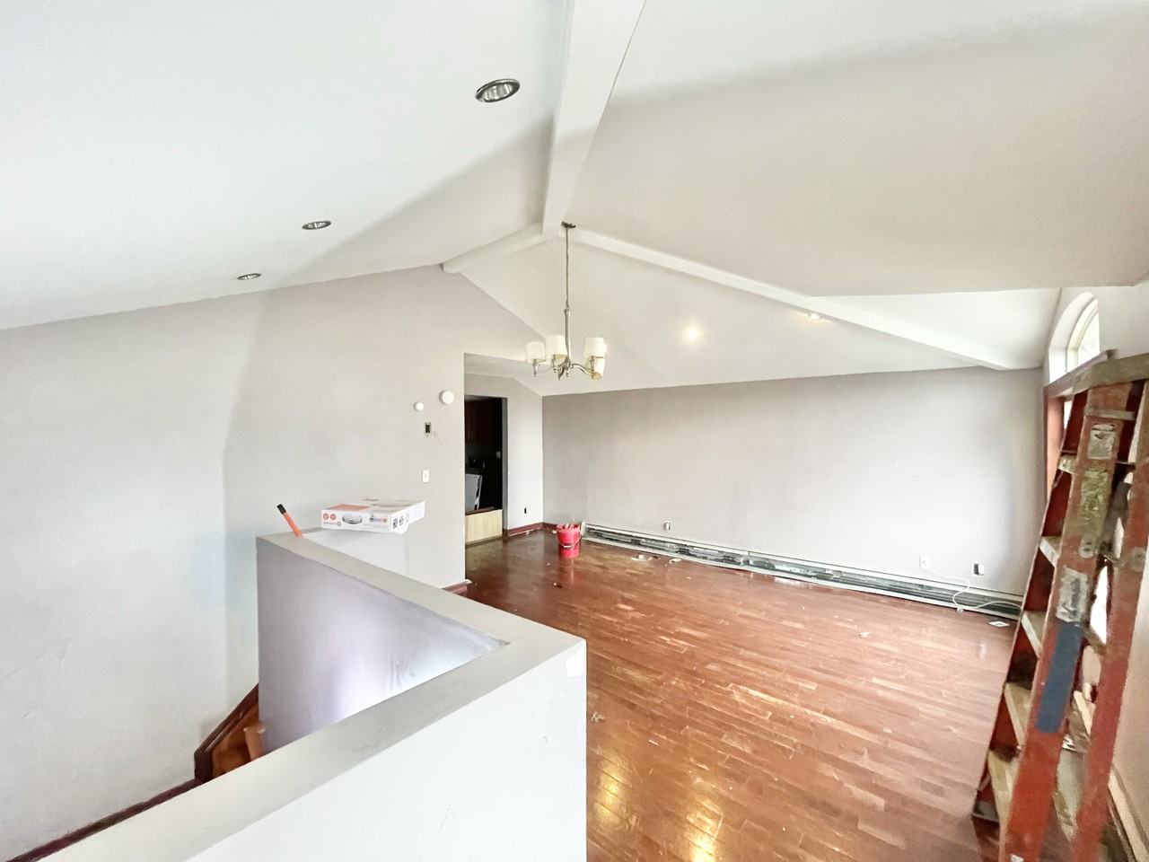 176 56 133rd Avenue #2F - Photo 3 of 6