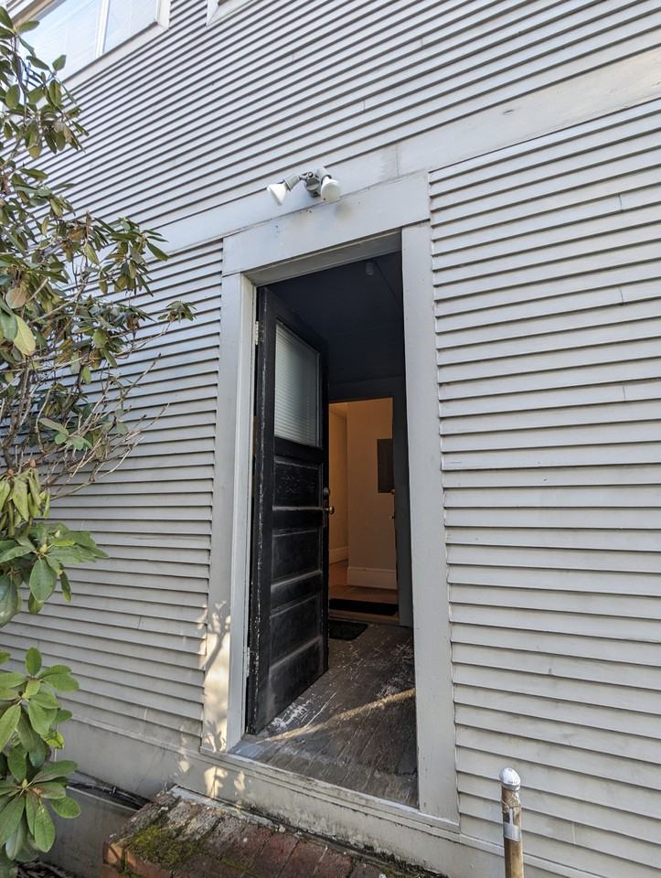 1538 Se 10th Ave #NA - Photo 2 of 17