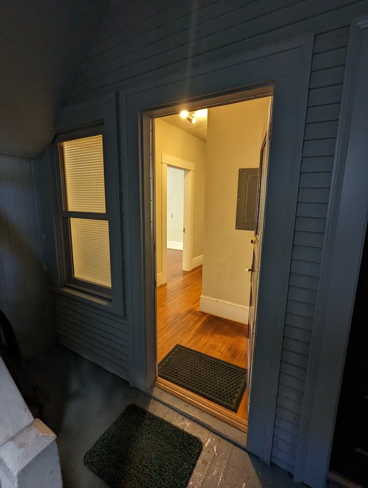 1538 Se 10th Ave #NA - Photo 3 of 17