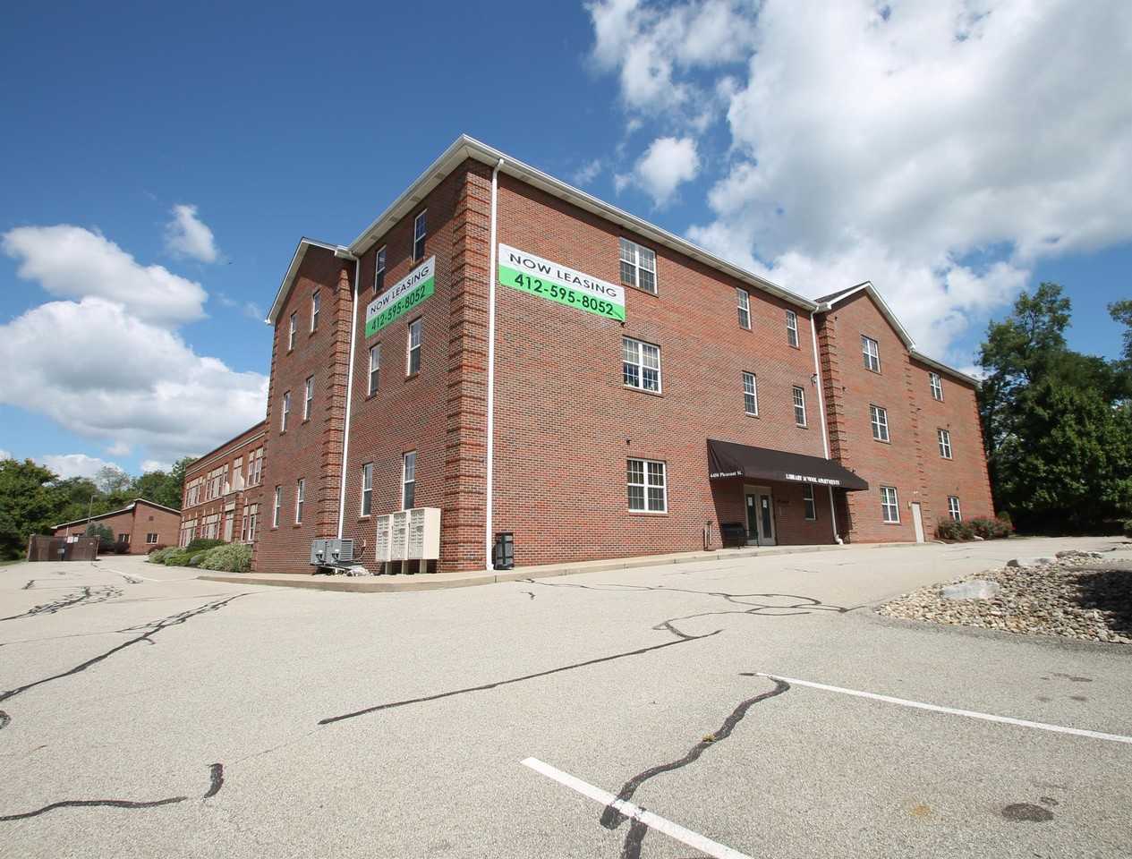 6450 6450 Pleasant StreetApt. 105 #105 - Photo 7 of 9