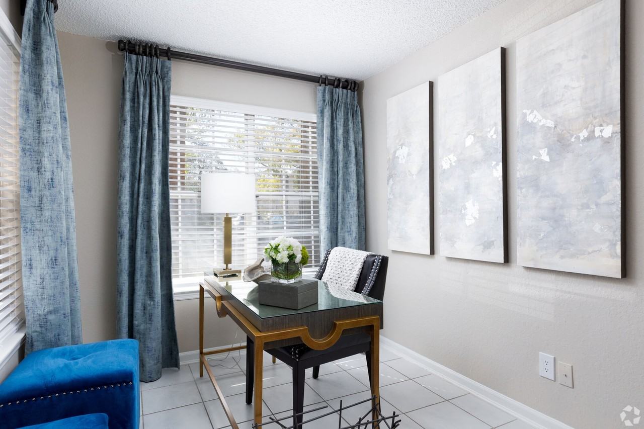 The Summit at MetroWest - Photo 7 of 25