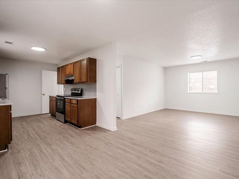 Amanda Court - Photo 4 of 30