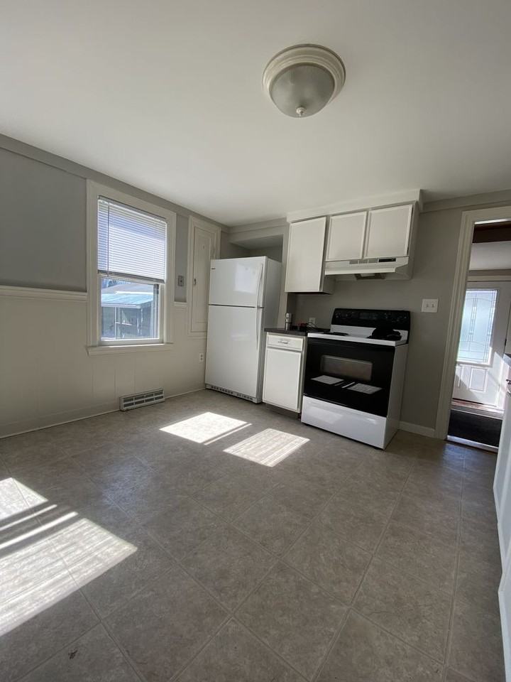 33 High St - Photo 3 of 14