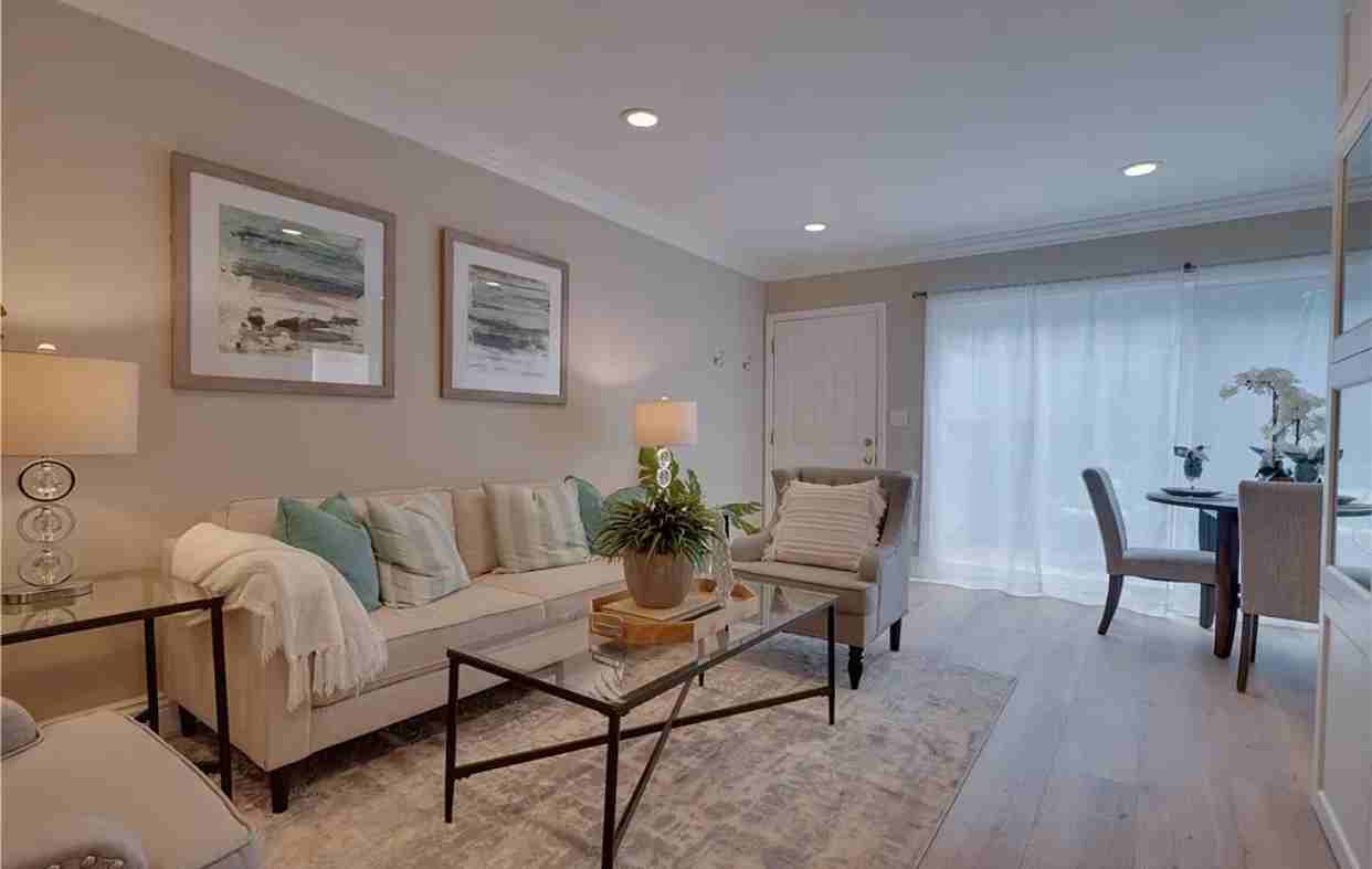 1313 18th St #2 - Photo 2 of 9