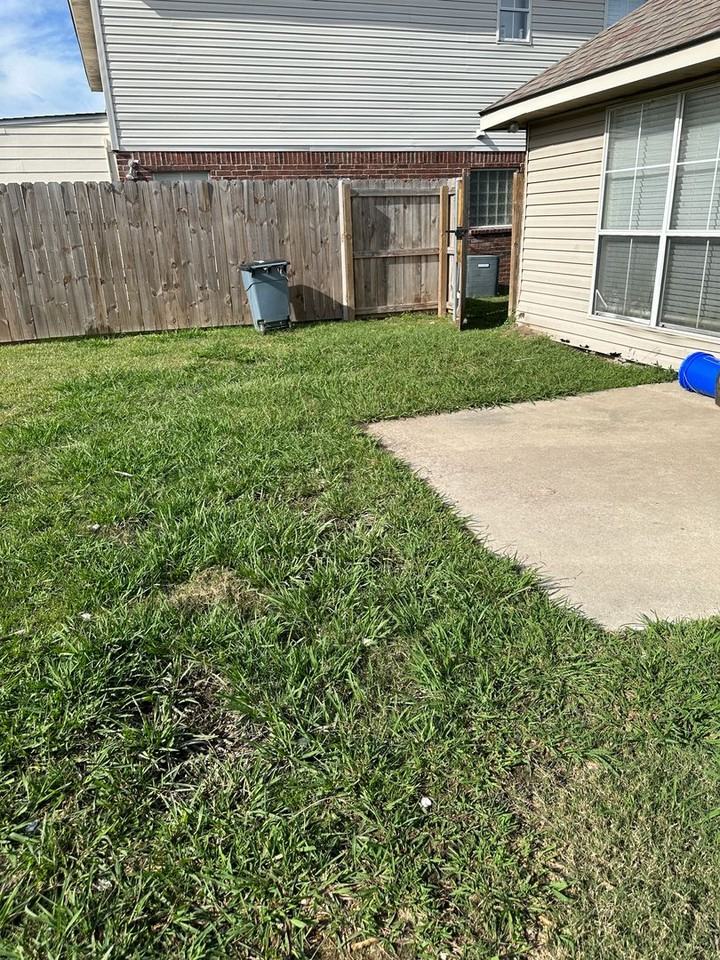 5281 Faulkner Dr - Photo 3 of 15