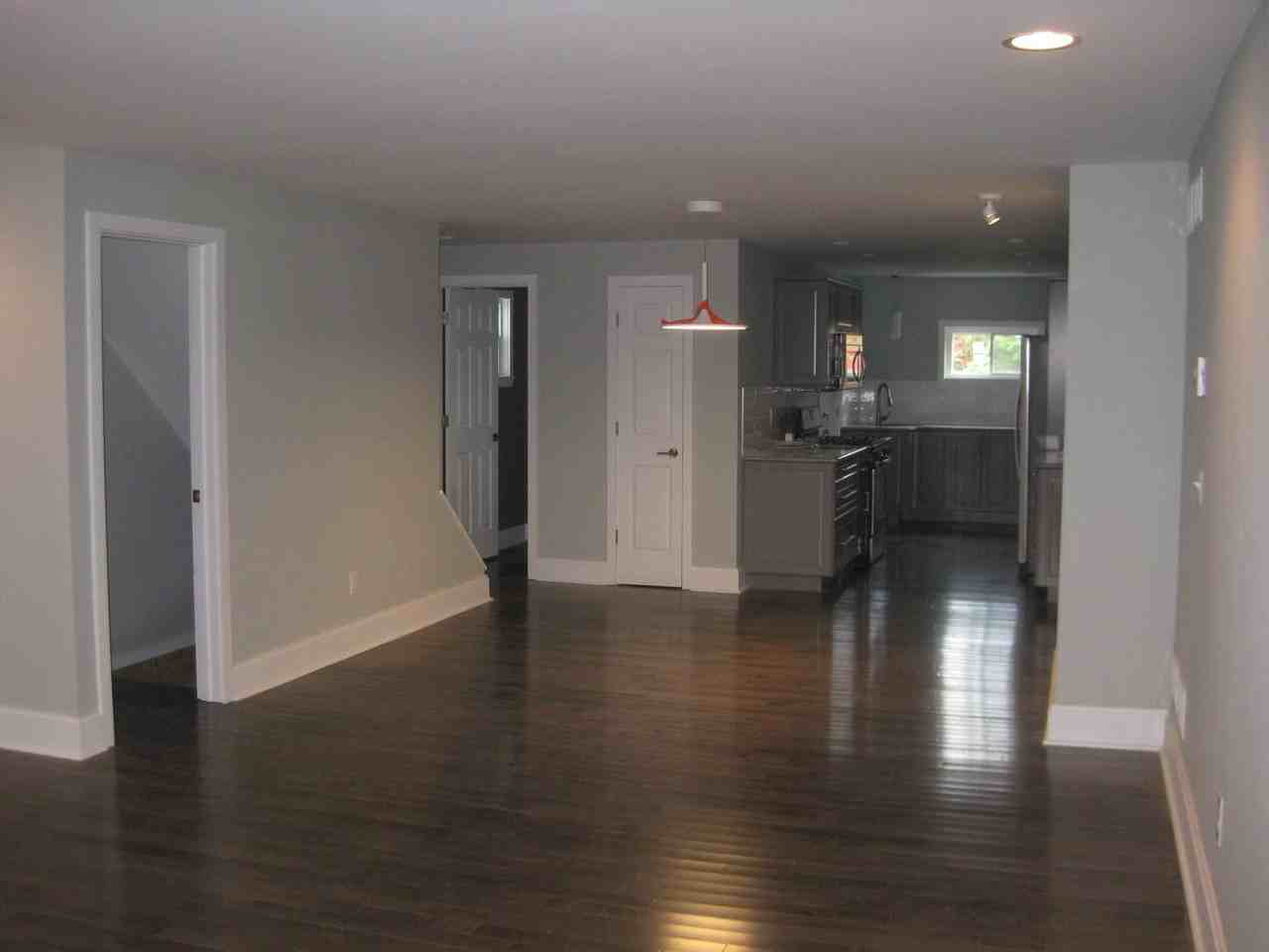 324 37th St - Photo 2 of 13