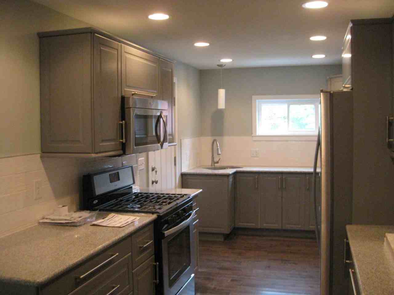 324 37th St - Photo 3 of 13