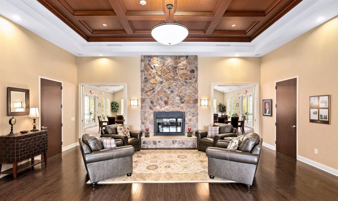 ROGER'S WALK APARTMENTS - Photo 6 of 24