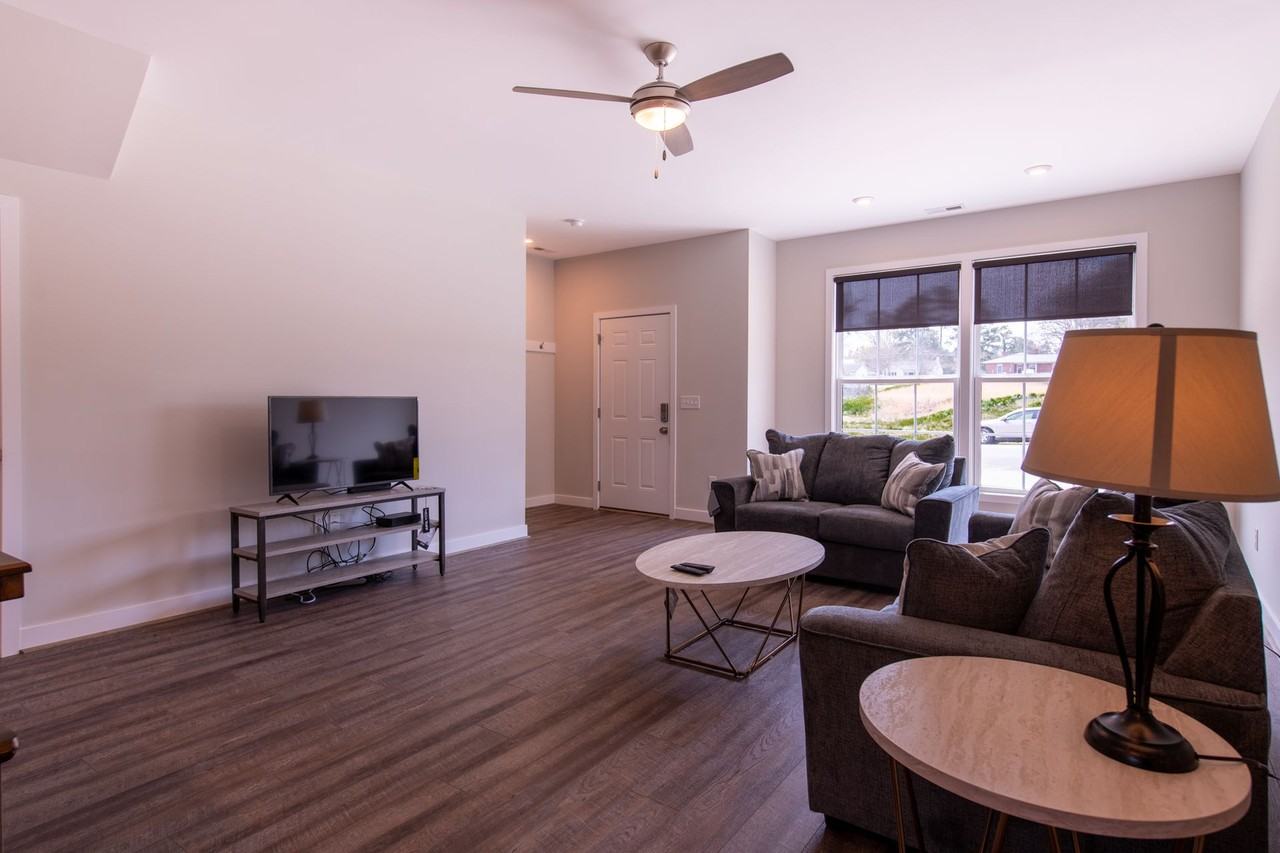 Lofts on Franklin III - Photo 3 of 16