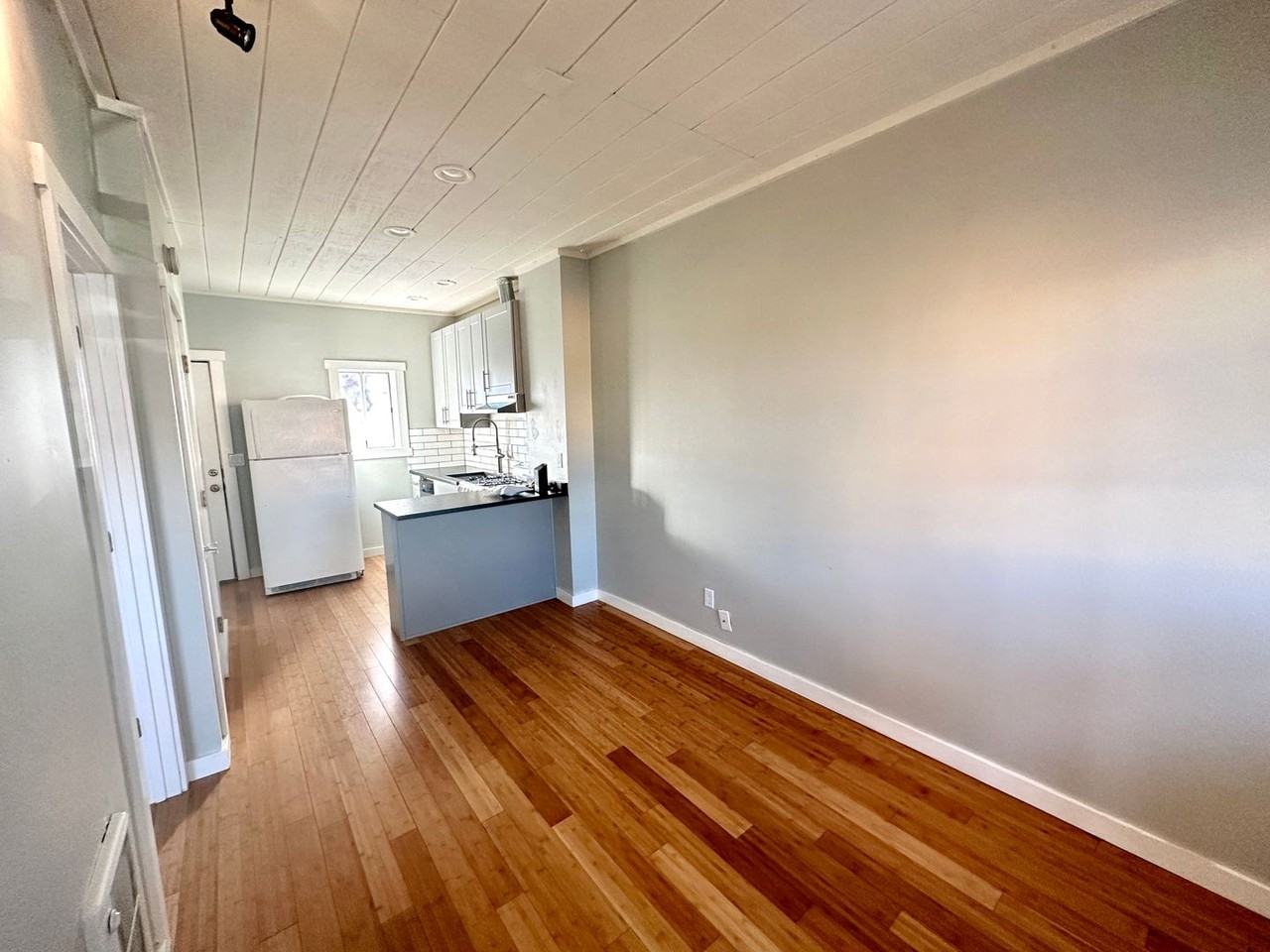 3814 Kalamath St - Photo 7 of 17