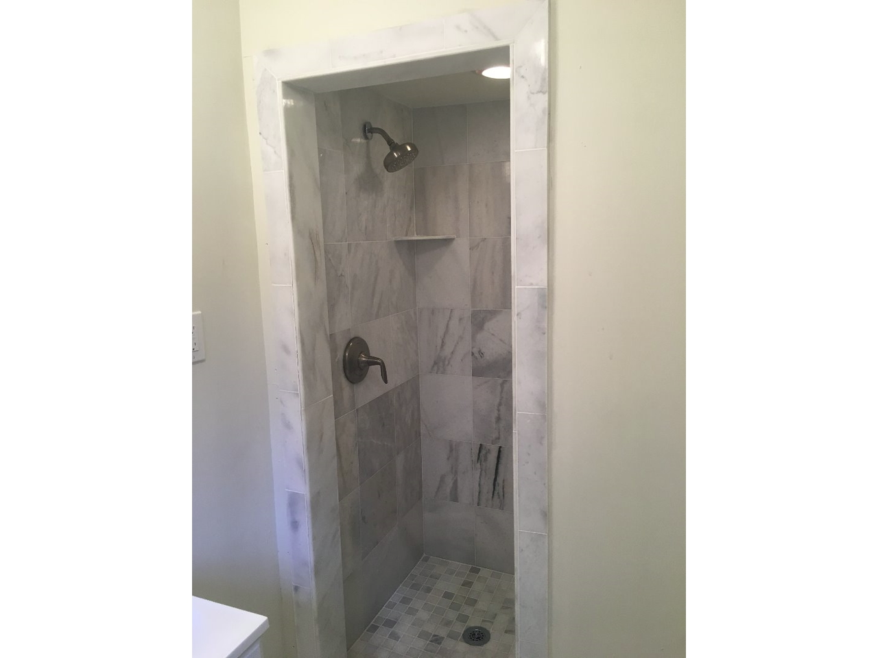 118 Old Lancaster Rd - Photo 3 of 4