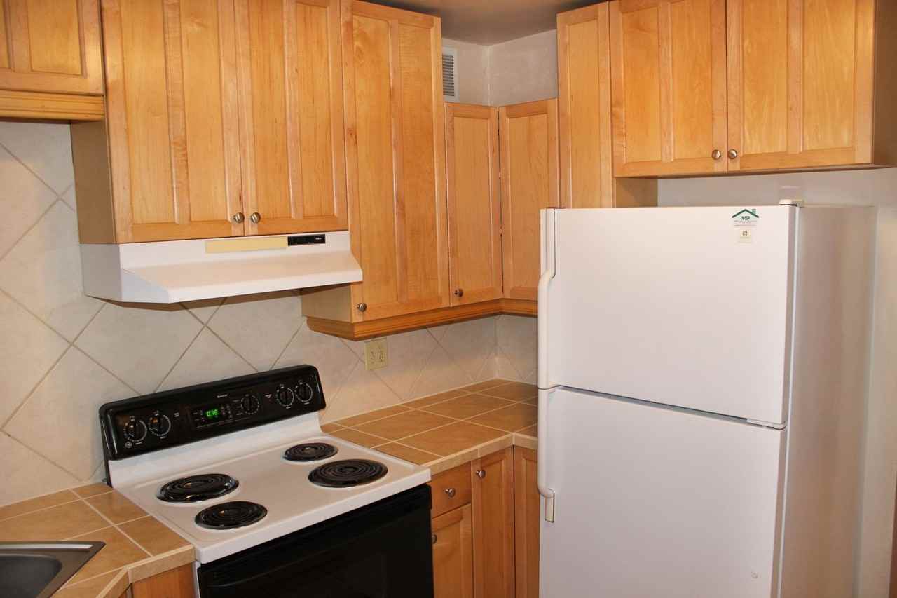 1317 W Mulberry St - Photo 3 of 8