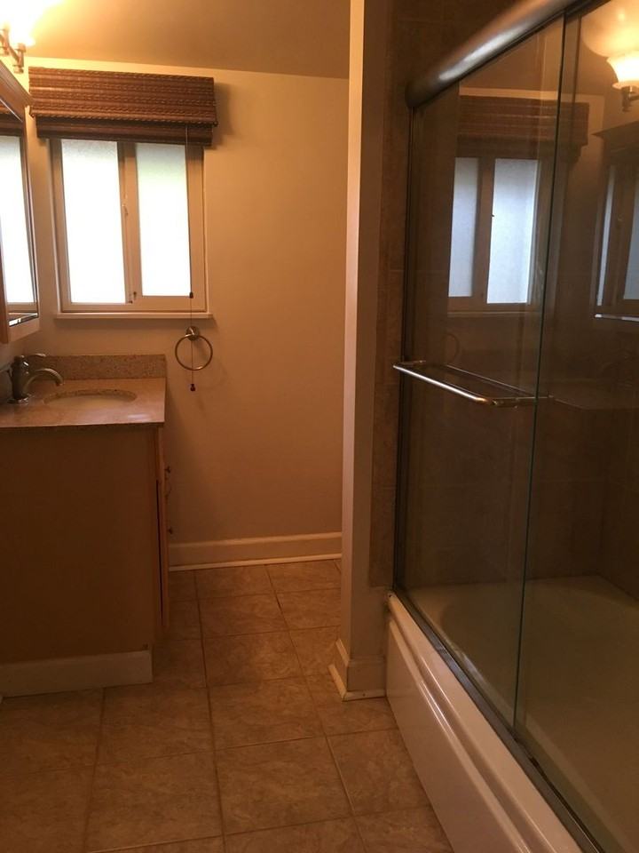 110 Oleander Cir - Photo 2 of 24