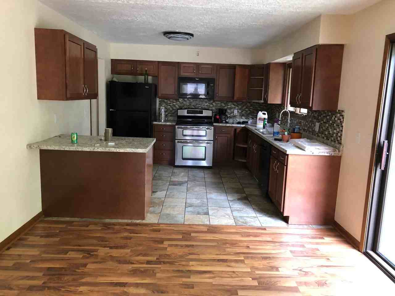 1513 18th Ave - Photo 2 of 9