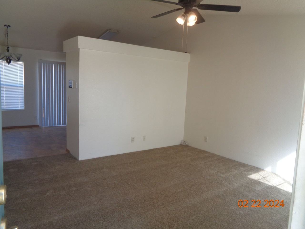 1165 Barrington Ave - Photo 2 of 16