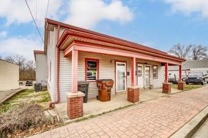 featured image of 29 N Main St