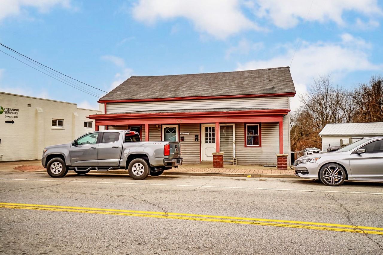 29 N. Main St - Photo 2 of 27