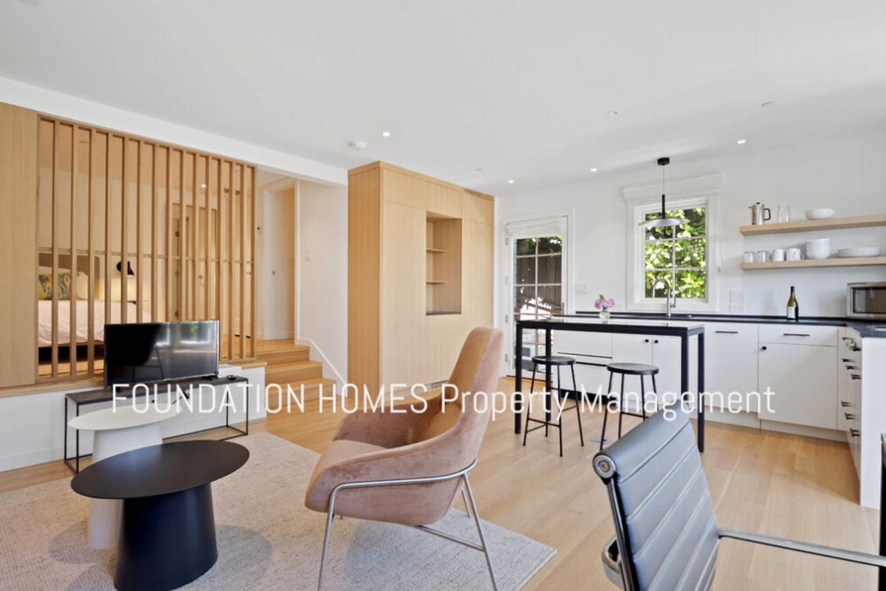 215A Molino Ave - Photo 4 of 18