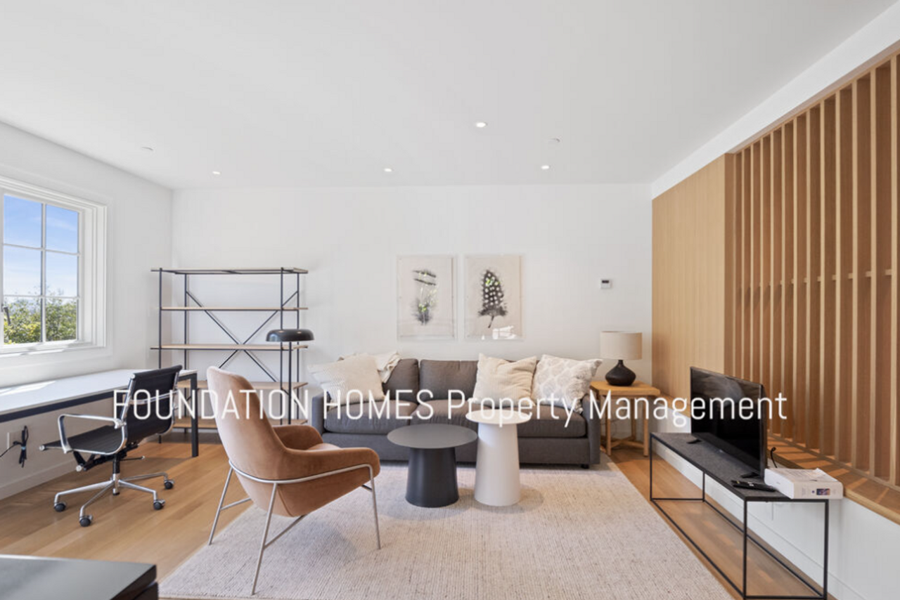 215A Molino Ave - Photo 5 of 18