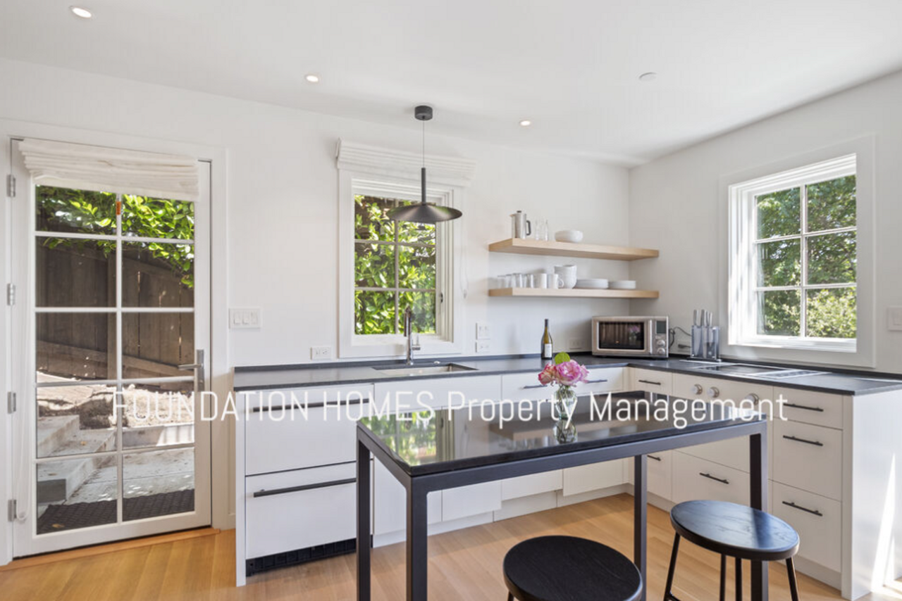 215A Molino Ave - Photo 7 of 18