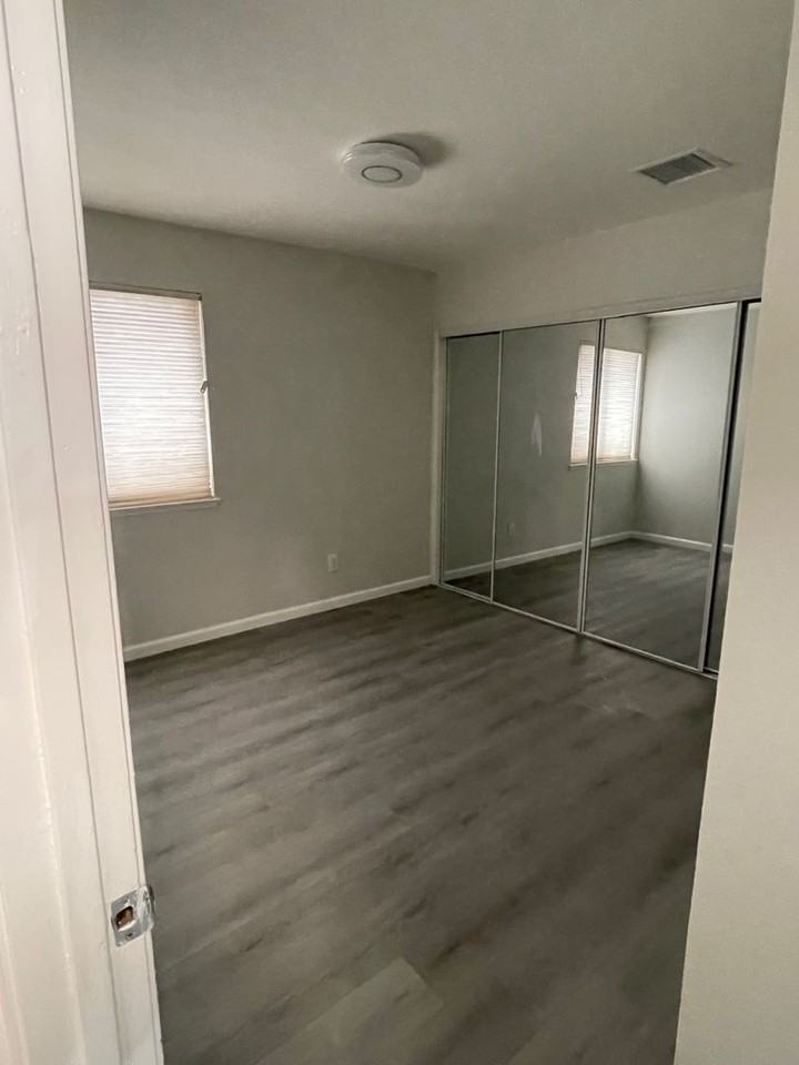 66020 Granada Ave - Photo 6 of 9