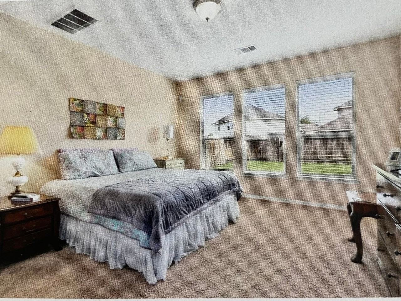 619 Hollingsworth Ln - Photo 2 of 10