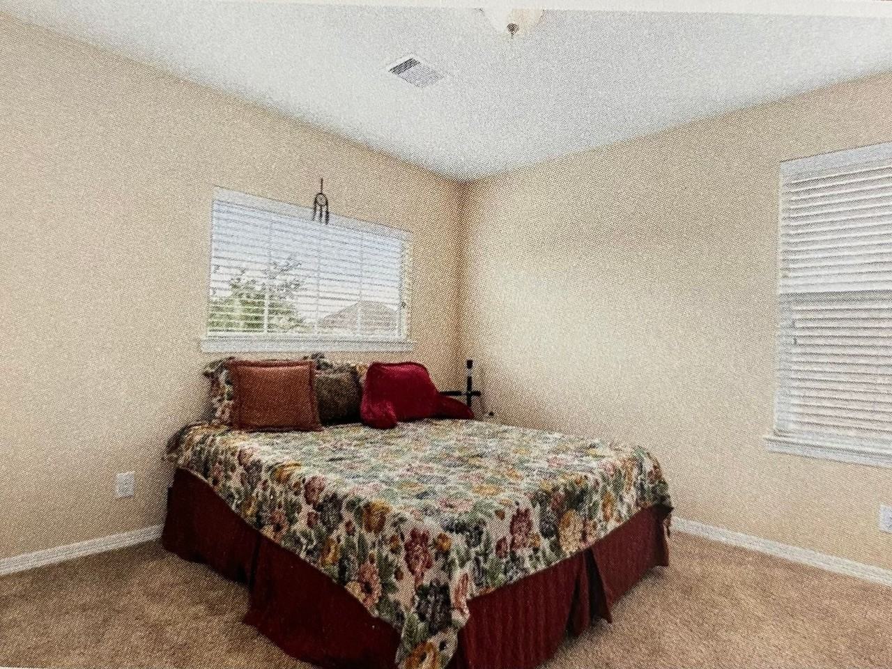 619 Hollingsworth Ln - Photo 3 of 10