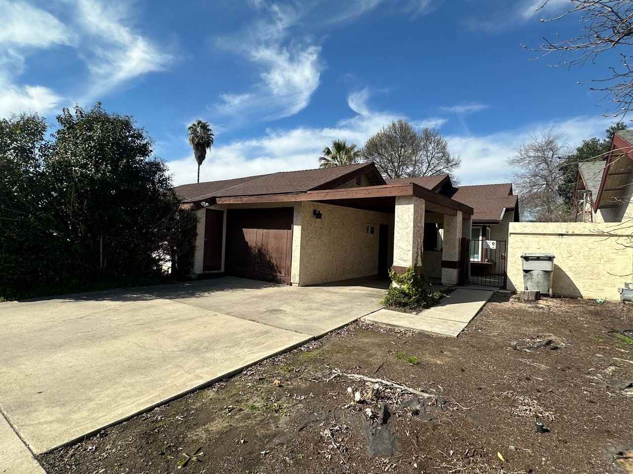 840 E Harold Ave - Photo 3 of 30