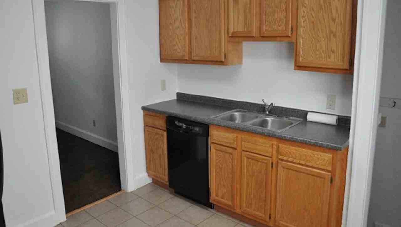 1220 W Abbott St - Photo 3 of 8
