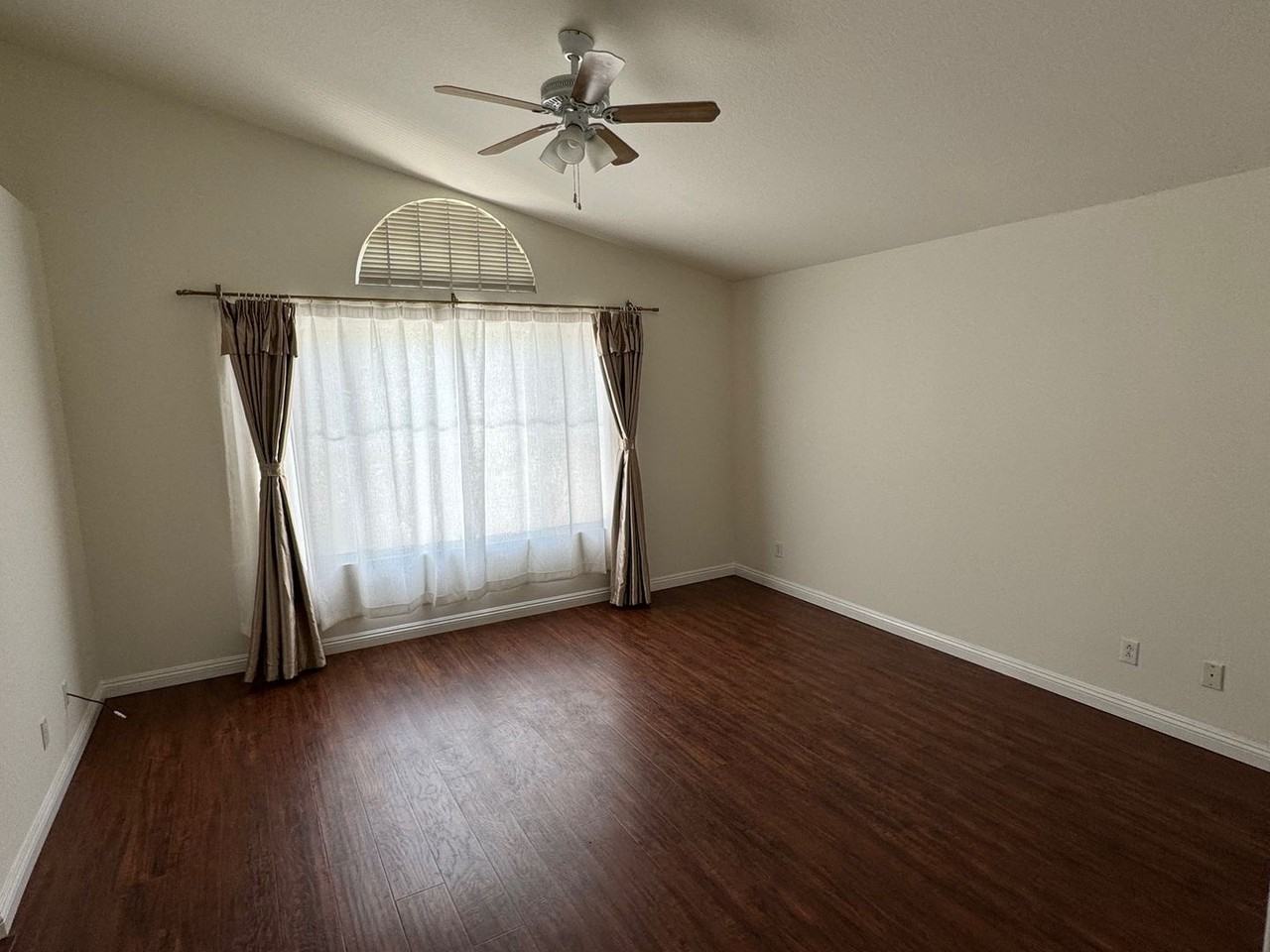 3155 Foxtail Ct - Photo 7 of 15