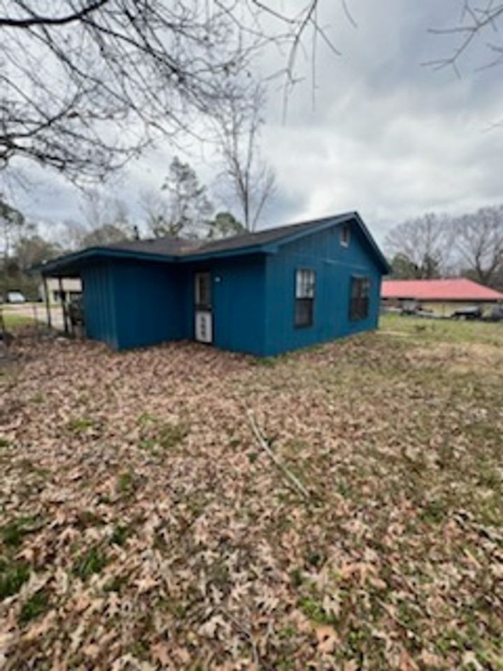339 Magnolia Rd - Photo 3 of 15