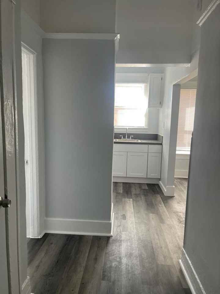 Alvarado - Photo 3 of 8