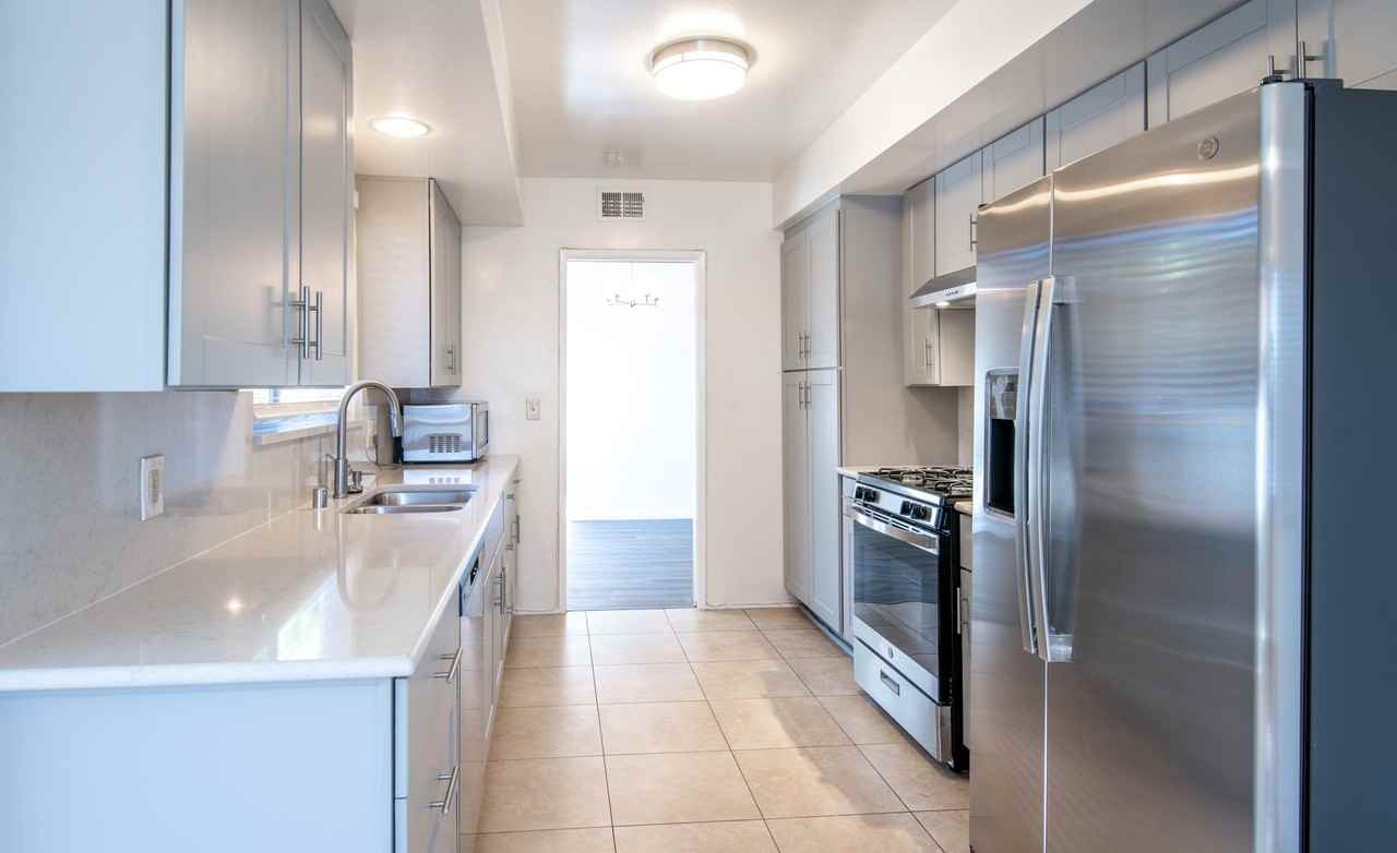 265 Parkman St - Photo 3 of 45