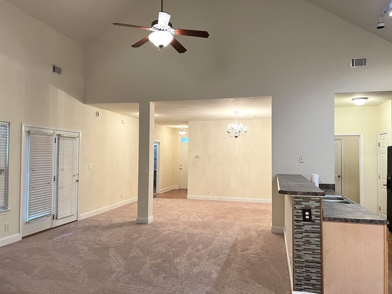 447 Apple Blossom Way - Photo 3 of 31