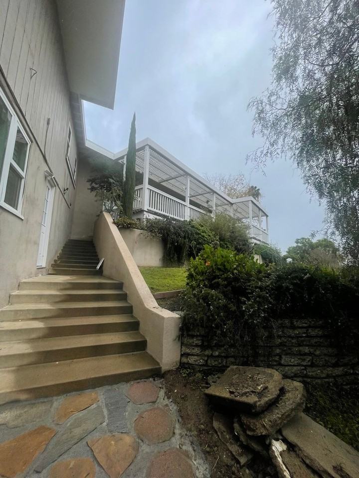 714 Ocean - Photo 2 of 43