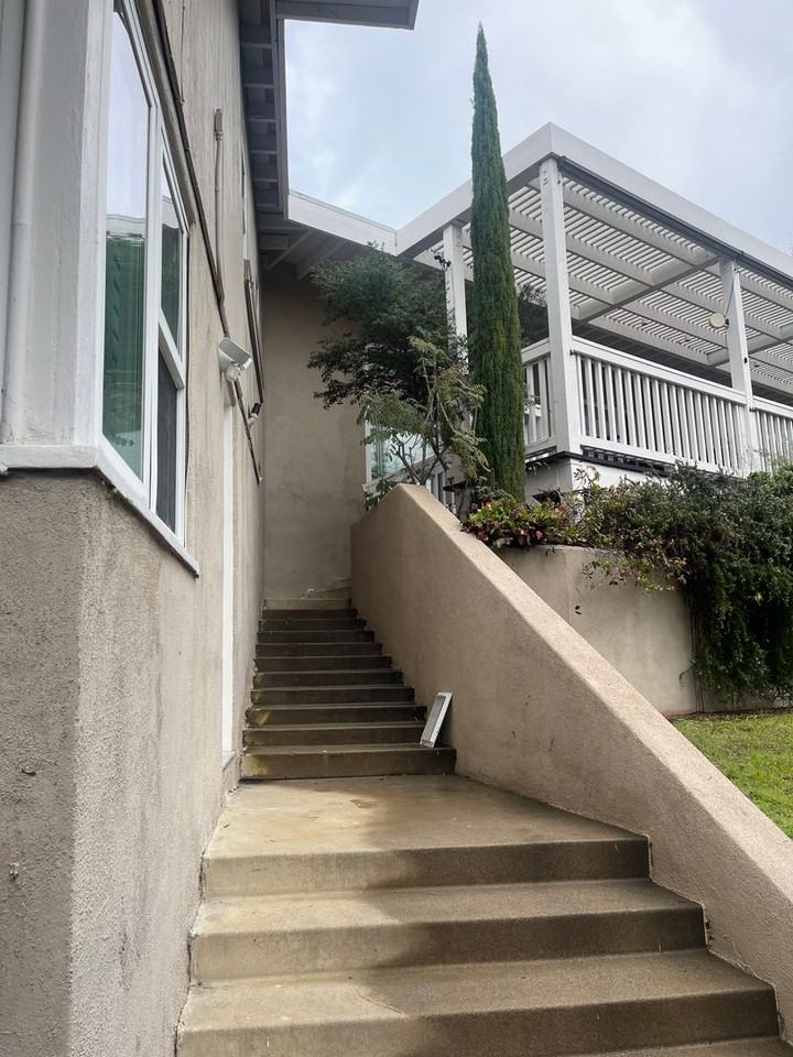 714 Ocean - Photo 3 of 43