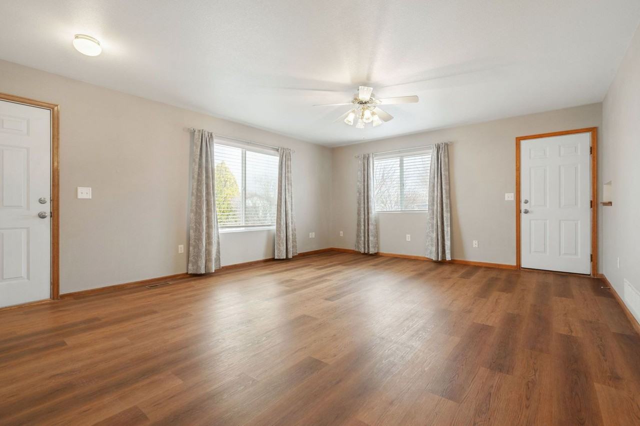 3809 Hamilton Ave - Photo 4 of 18