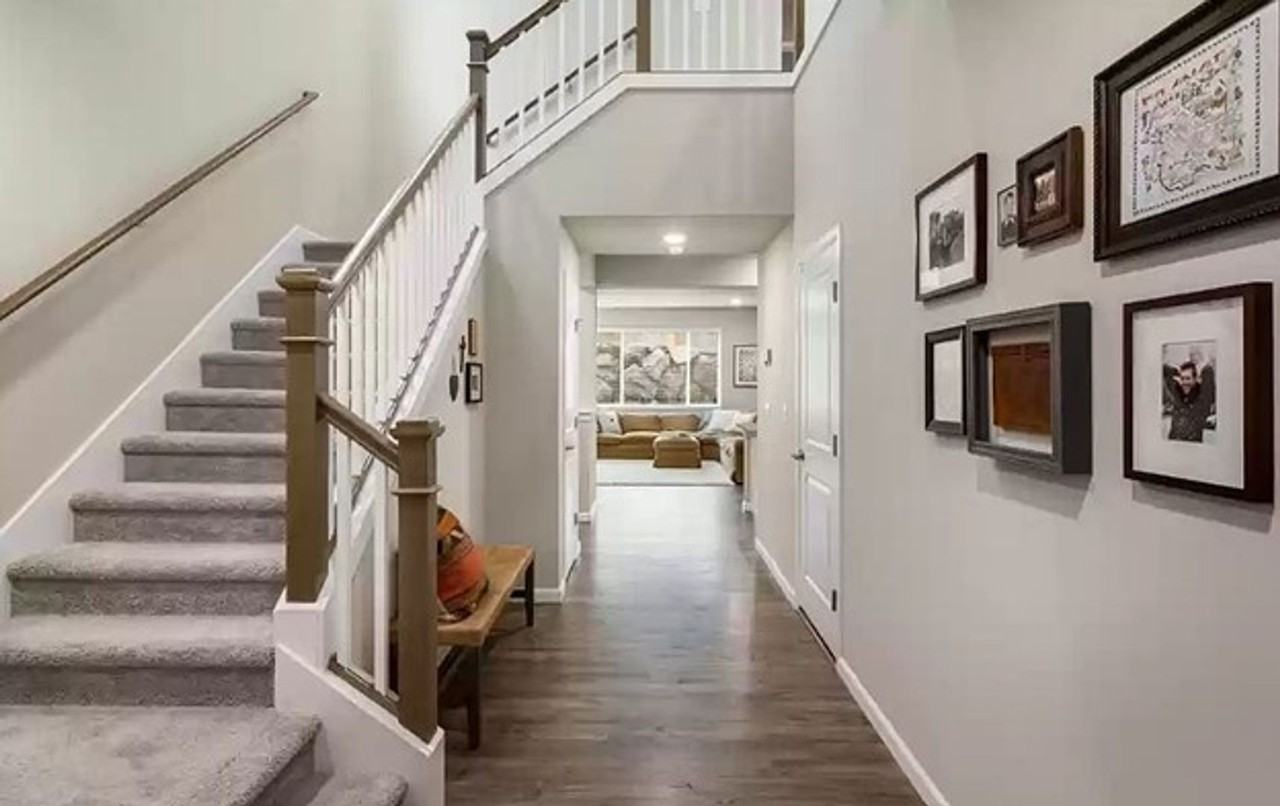 15920 Meridian Ave S - Photo 2 of 19